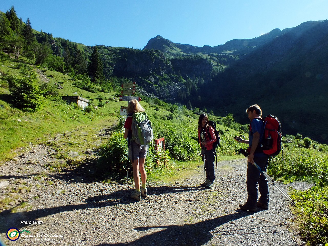 08 Partiamo dalle Baite di Mezzeno (1570 m).JPG